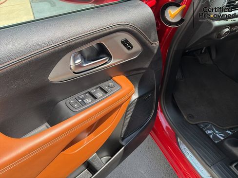 Used 2024 Chrysler Pacifica Pinnacle w/ Trailer Tow Group FWD image 62