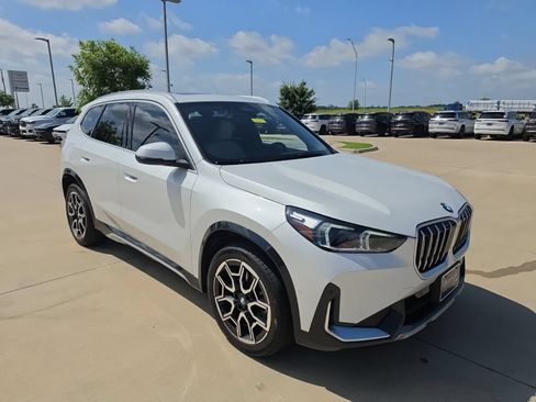 Used 2025 BMW X1 xDrive28i AWD/4WD image 7