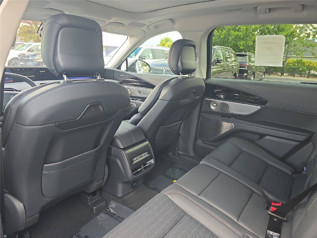 New 2026 Lincoln Nautilus Reserve AWD/4WD image 12