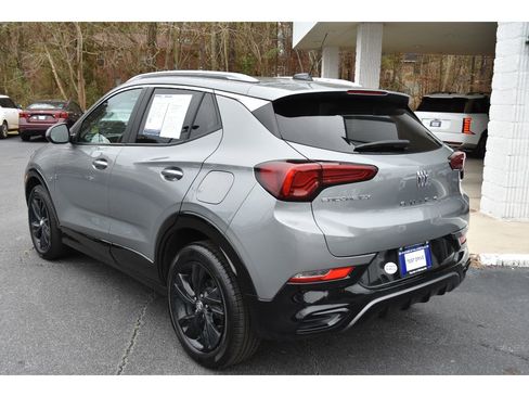 Used 2024 Buick Encore GX Sport Touring image 3