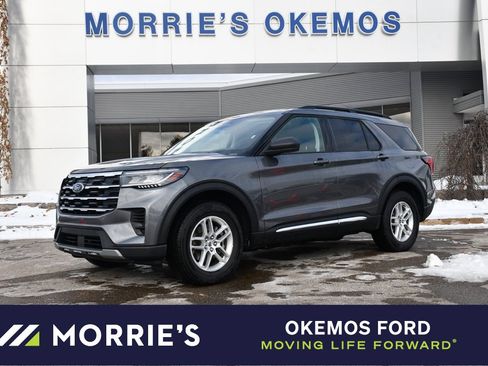 Used 2025 Ford Explorer Active image 1