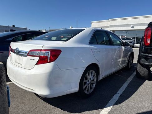 Used 2014 Toyota Camry XLE image 4