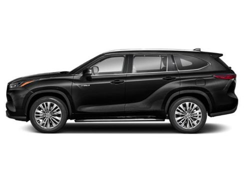 Used 2020 Toyota Highlander Platinum image 3
