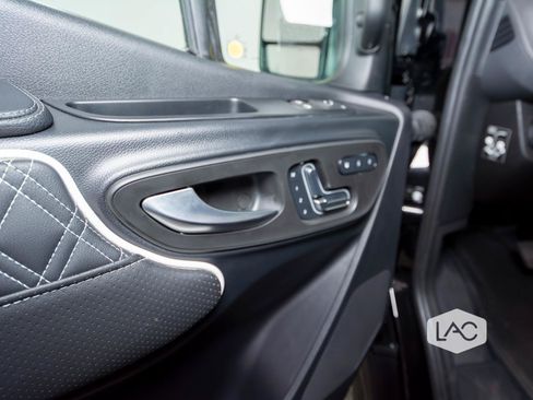 Used 2025 Mercedes-Benz Sprinter 3500 image 17