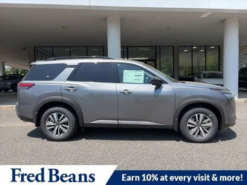 New 2026 Nissan Pathfinder SL AWD/4WD image 8