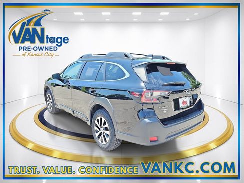 Certified 2024 Subaru Outback Premium AWD/4WD image 9