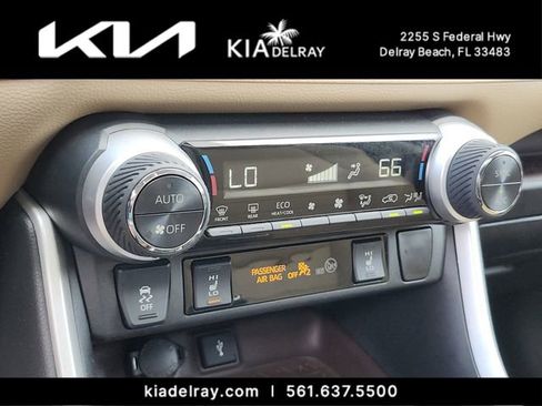 Used 2021 Toyota RAV4 Limited AWD/4WD image 24