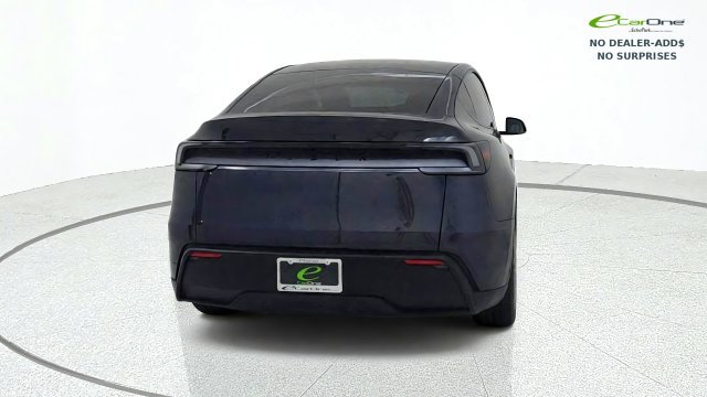 Used 2026 Tesla Model Y 2WD image 7