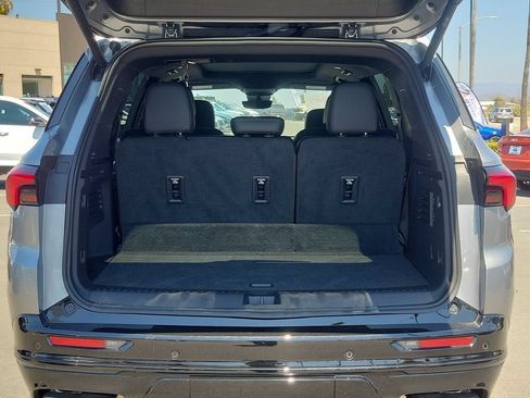 Used 2026 Buick Enclave Sport Touring w/ Power Package FWD image 9