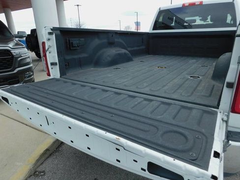 Used 2024 RAM 3500 Big Horn image 31