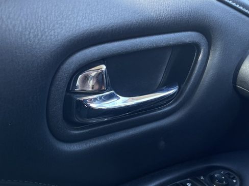 Used 2021 INFINITI QX80 Luxe image 14