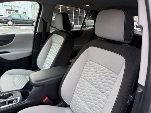 Used 2019 Chevrolet Equinox LT image 14