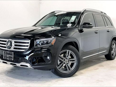 New 2026 Mercedes-Benz GLB 250 image 2