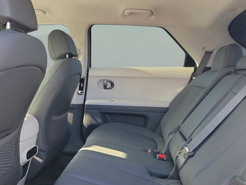 New 2026 Hyundai Ioniq 5 SEL image 6