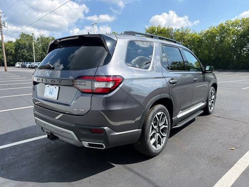 Certified 2024 Honda Pilot Elite image 5