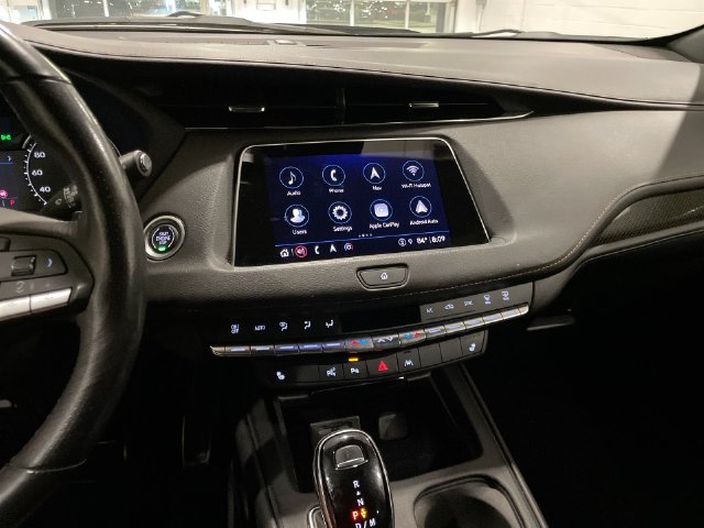 Used 2022 Cadillac XT4 Sport w/ Enhanced Visibility Package FWD image 17