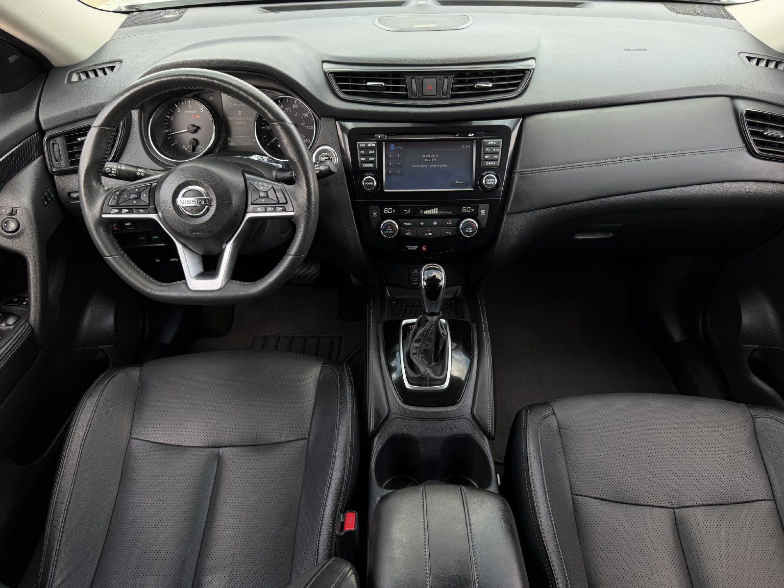 Used 2017 Nissan Rogue SL w/ SL Premium Package FWD image 12