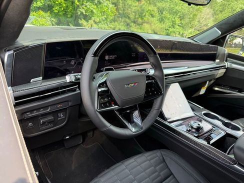 New 2026 Cadillac Escalade V AWD/4WD image 3