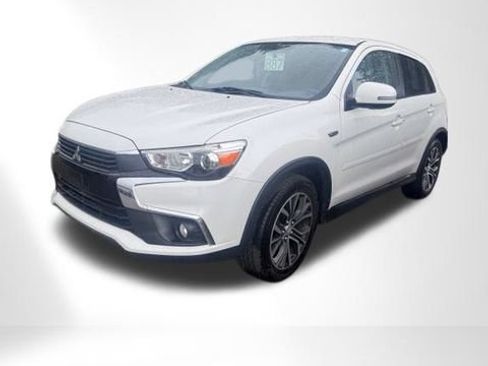 Used 2017 Mitsubishi Outlander Sport SE FWD image 1
