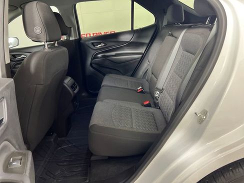 Used 2024 Chevrolet Equinox LT image 23