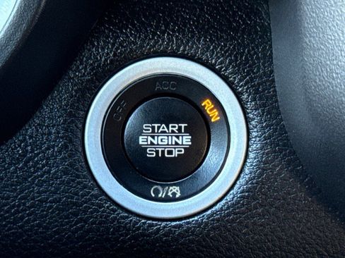 Used 2020 RAM 1500 Rebel image 35