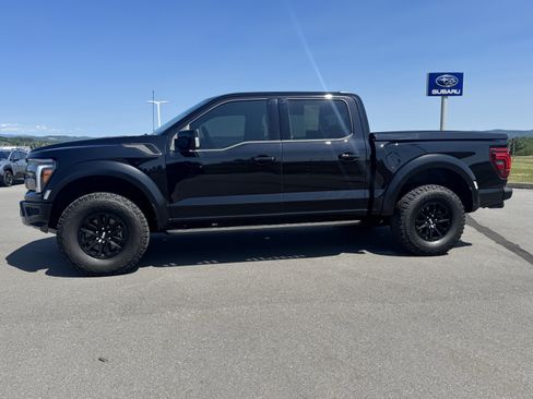 Used 2025 Ford F150 Raptor AWD/4WD image 6