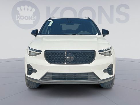 New 2026 Volvo XC40 B5 Ultra w/ Climate Package AWD/4WD image 11