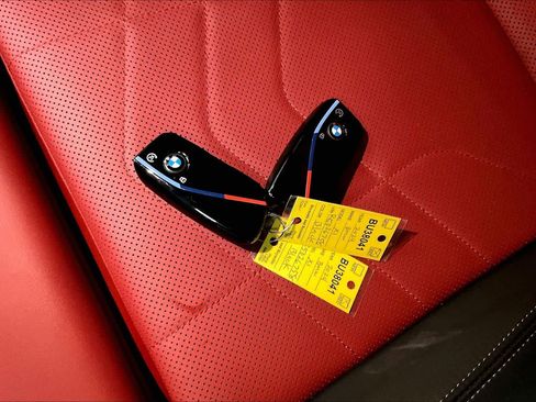 Used 2024 BMW X1 M35i w/ Premium Package image 13