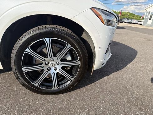 Used 2018 Volvo XC60 T8 Inscription w/ Luxury Seat Package image 38