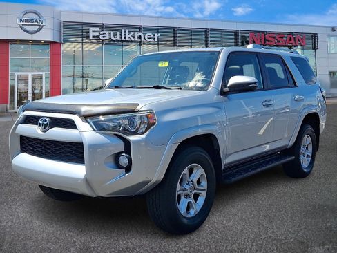 Used 2014 Toyota 4Runner SR5 Premium AWD/4WD image 3