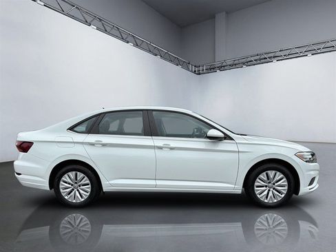 Used 2019 Volkswagen Jetta S w/ Driver Assistance Package FWD image 3