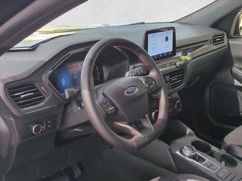Used 2025 Ford Escape ST-Line AWD/4WD image 10