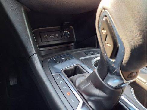 Used 2024 Chevrolet Equinox LT AWD/4WD image 22