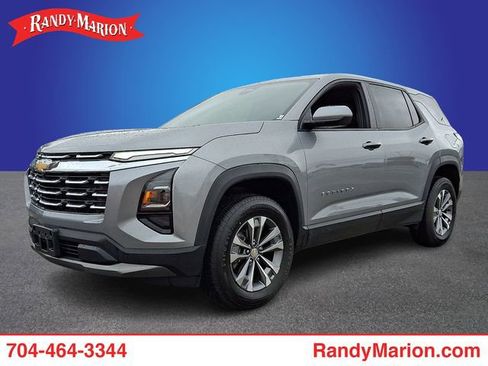 Used 2025 Chevrolet Equinox LT FWD image 1