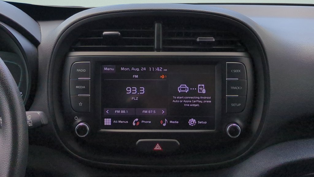 Used 2024 Kia Soul LX w/ Option Group 015 FWD image 13