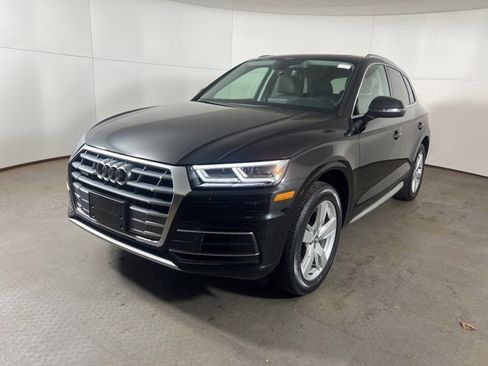 Used 2019 Audi Q5 2.0T Premium Plus w/ Premium Plus Package image 3
