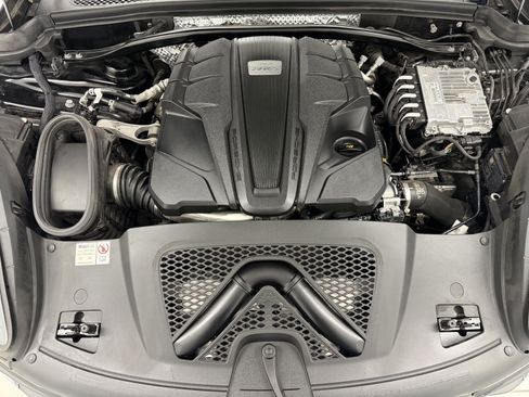 Certified 2024 Porsche Macan S AWD/4WD image 65