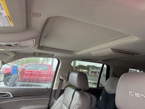 Used 2017 GMC Yukon Denali w/ Open Road Package image 2