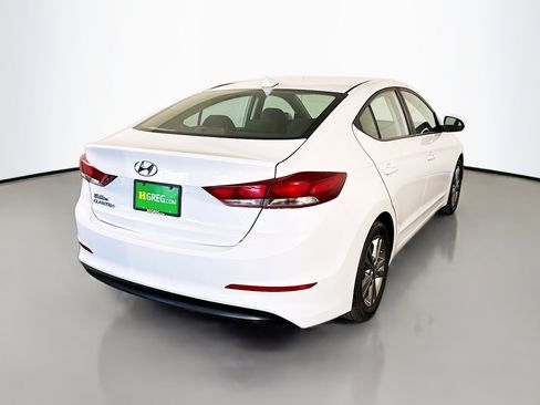 Used 2018 Hyundai Elantra SEL image 10
