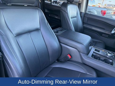 Certified 2024 Ford Expedition XLT image 30