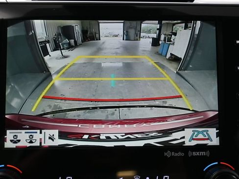 Used 2020 Toyota Camry XLE FWD image 11