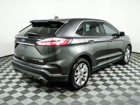 Used 2019 Ford Edge Titanium FWD image 3