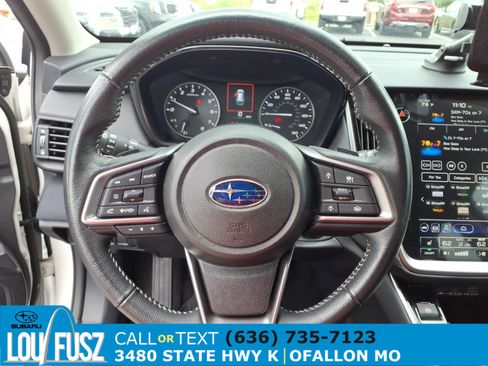 Used 2025 Subaru Outback Premium w/ Popular Package #1A AWD/4WD image 18