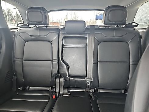 Used 2022 Lincoln Corsair Standard w/ Equipment Group 101A image 10