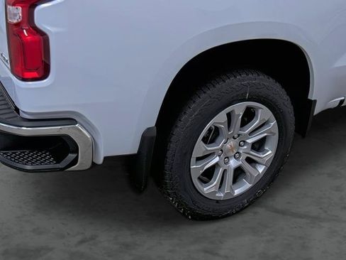 New 2026 Chevrolet Silverado 1500 LTZ w/ Z71 Off-Road Package AWD/4WD image 12
