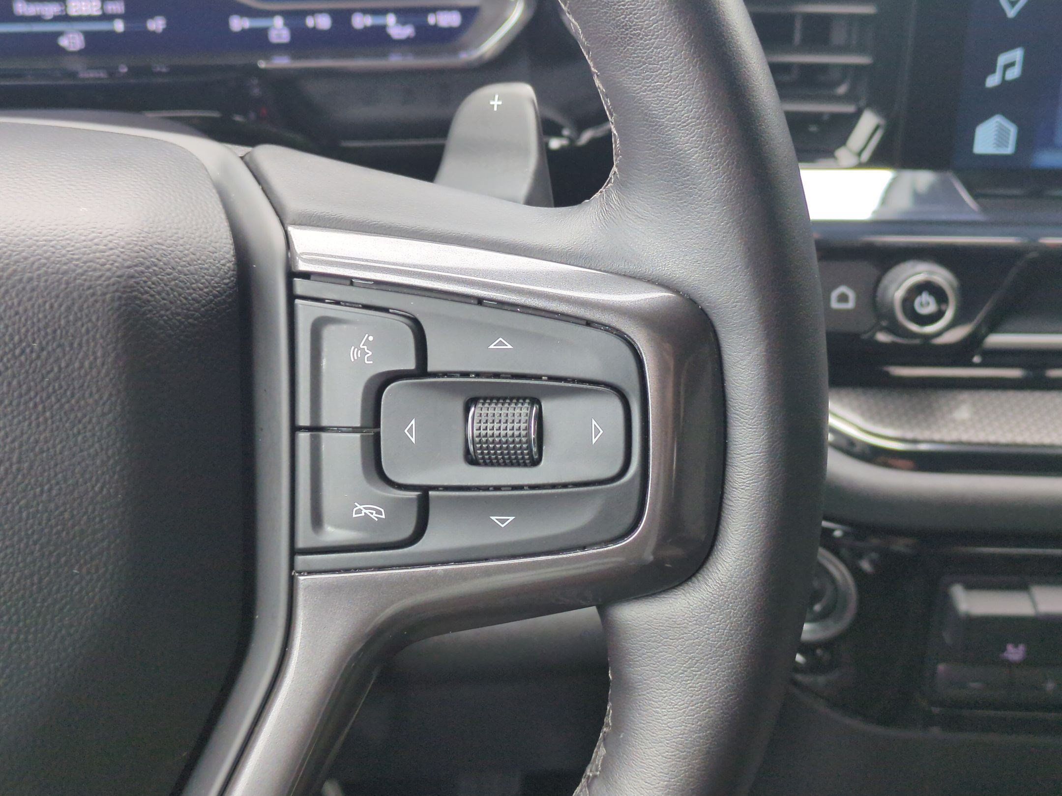 Used 2022 Chevrolet Silverado 1500 ZR2 w/ Technology Package AWD/4WD image 18