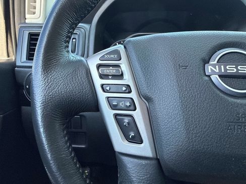 Used 2024 Nissan Titan SV w/ SV Convenience Package image 27