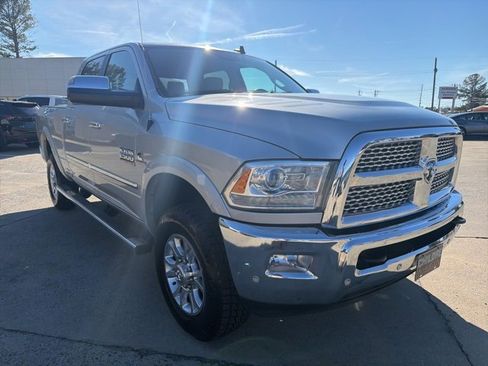 Used 2016 RAM 2500 Laramie image 4