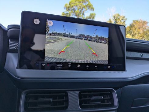 New 2025 Ford Maverick XL w/ Equipment Group 102A image 19