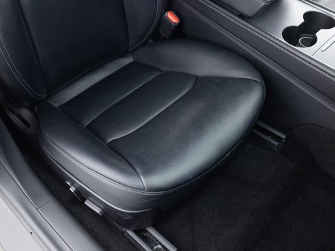 Used 2021 Tesla Model 3 Long Range image 25